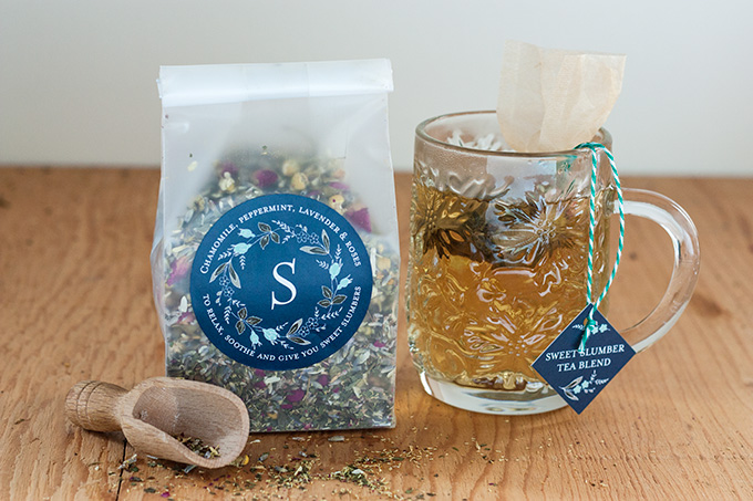 Thức trà thảo mộc hỗn hợp thành phần hoa lavender khô cho ngày nắng